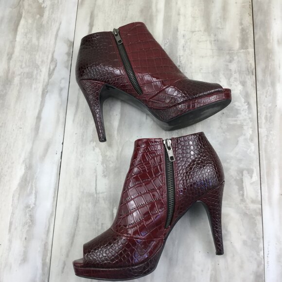 White House Black Market Crocodile Paulette Wine Peep Toe Booties 7 - Picture 8 of 14